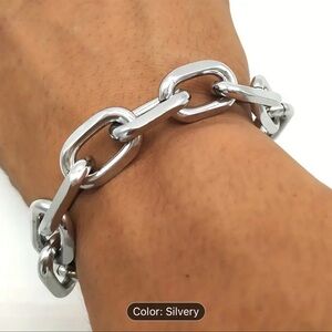 Trendsetter's Choice: Funky Alloy Chainlink Bracelet Durable, NEW